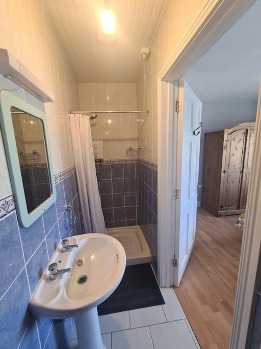 Bundoran Seaside Stays House - Wifi, Large Spacious Home Exterior photo
