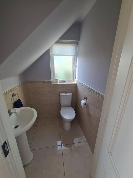 Bundoran Seaside Stays House - Wifi, Large Spacious Home Exterior photo